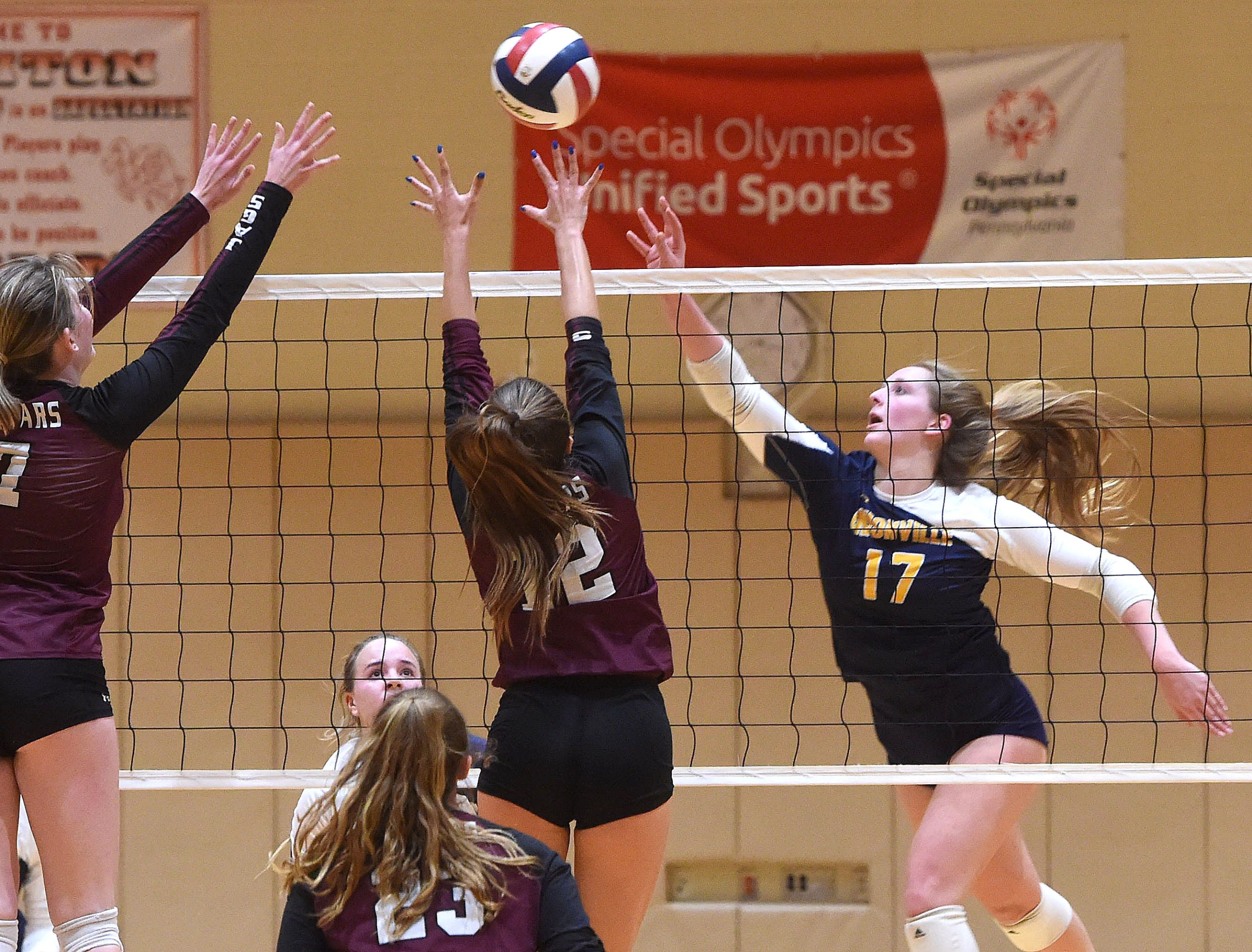 Unionville edged by Garnet Valley in District 1 4A girls volleyball final 