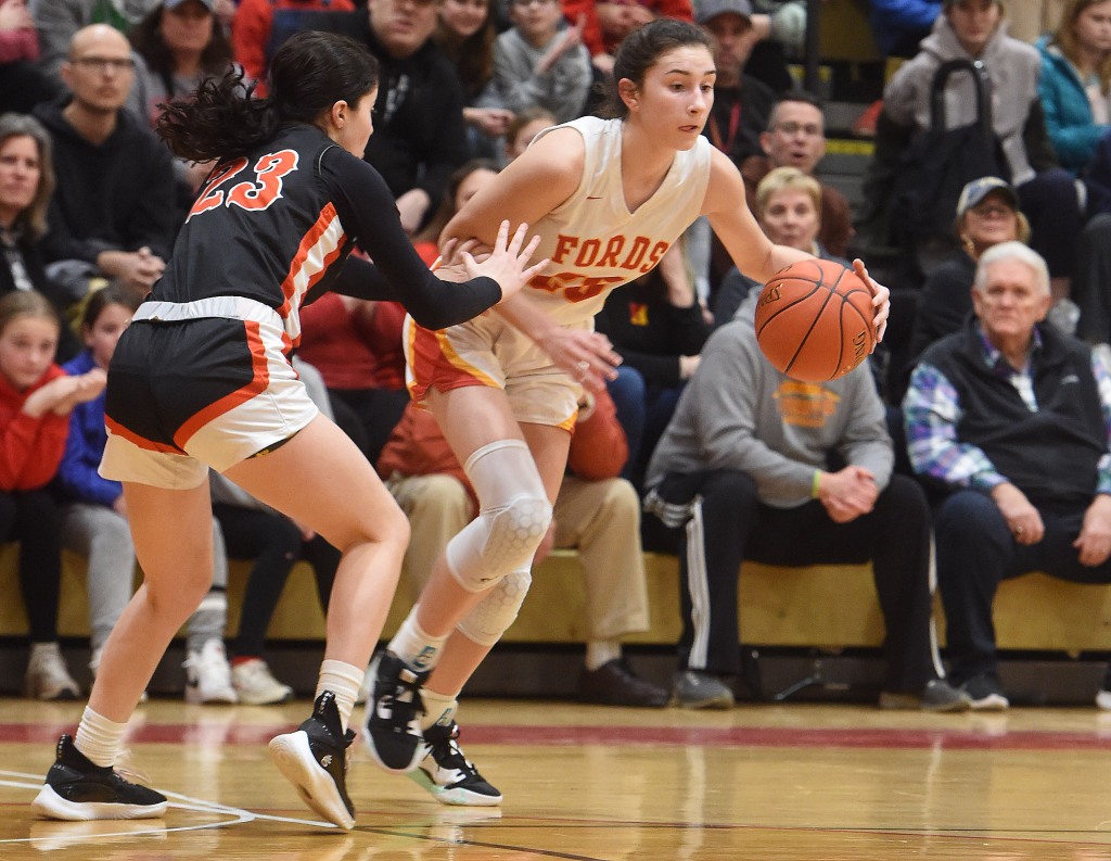 District 1 Class 6A Girls Basketball Haverford dominates Pennsbury to stay undefeated, advance to district title game